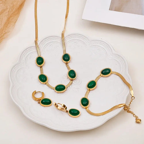 Emerald Necklace Set With Bracelet
